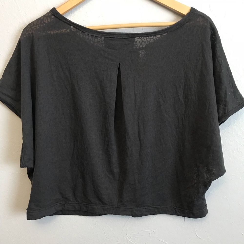 Victoria’s Secret Sport Gray Wide Sleeve Crop Top